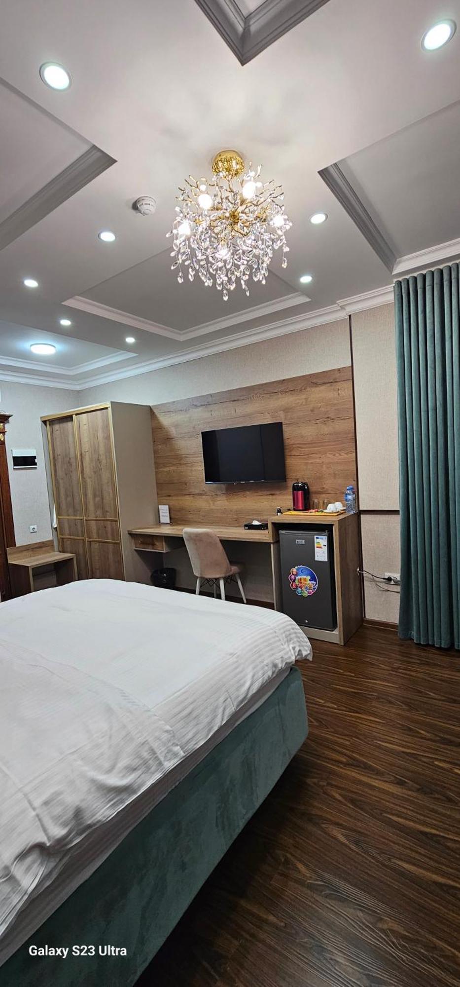Hotel Sharq Душанбе Екстер'єр фото